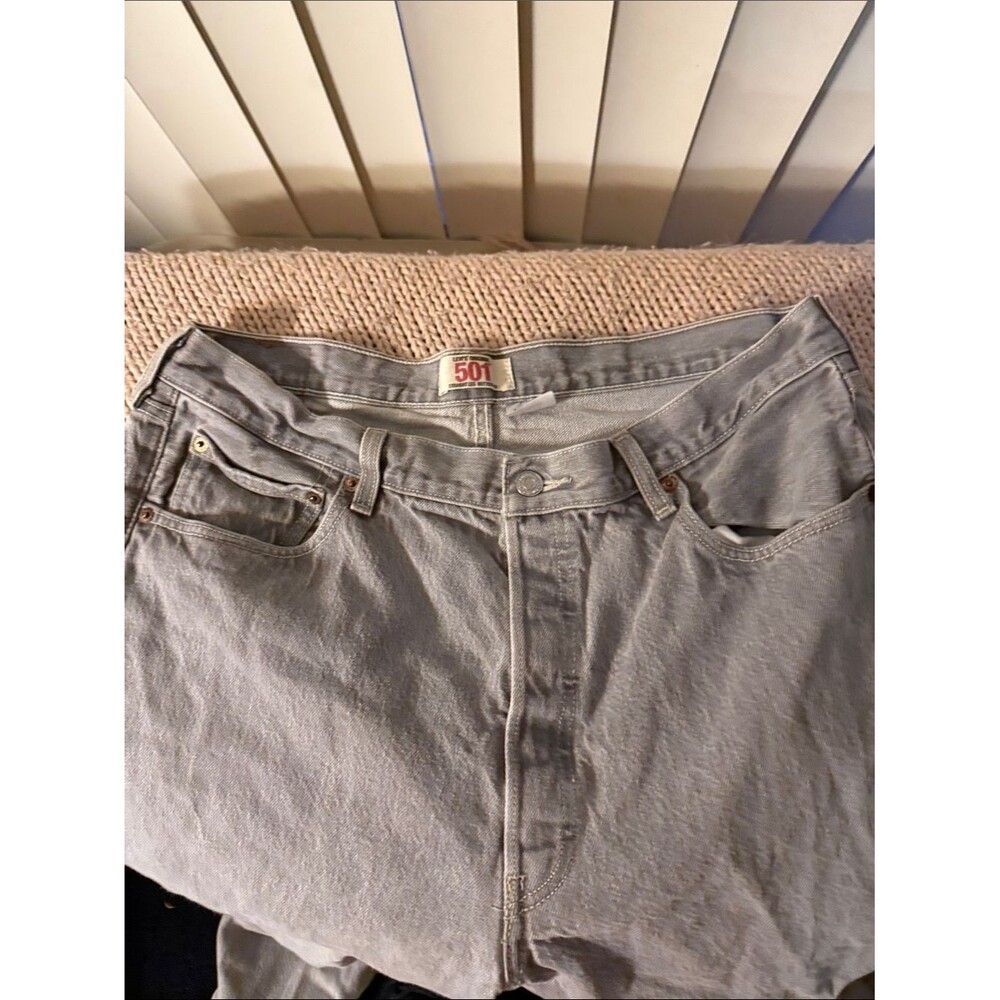 Levi's 501 Straight Jeans in Light Gray